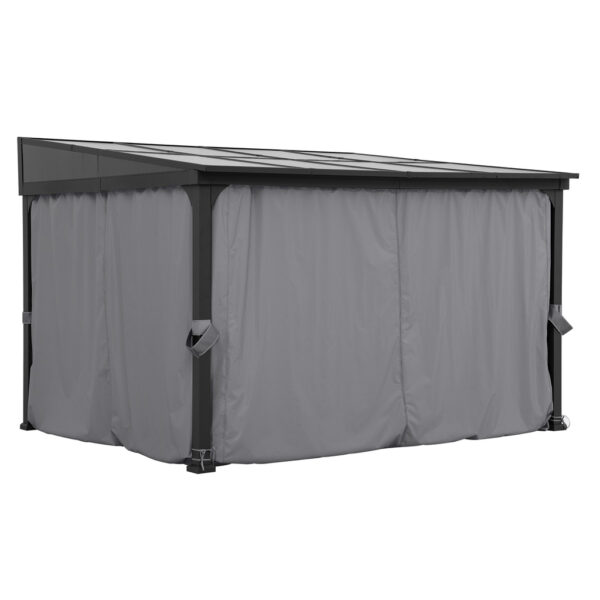 A1020308A1_zadaszenie-tarasu-antracyt-3x3,6m-moskitiery i zaslony widok z zapietymi zasłonami